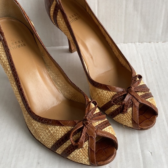 Stuart Weitzman Brown and Tan Heels - Picture 2 of 16